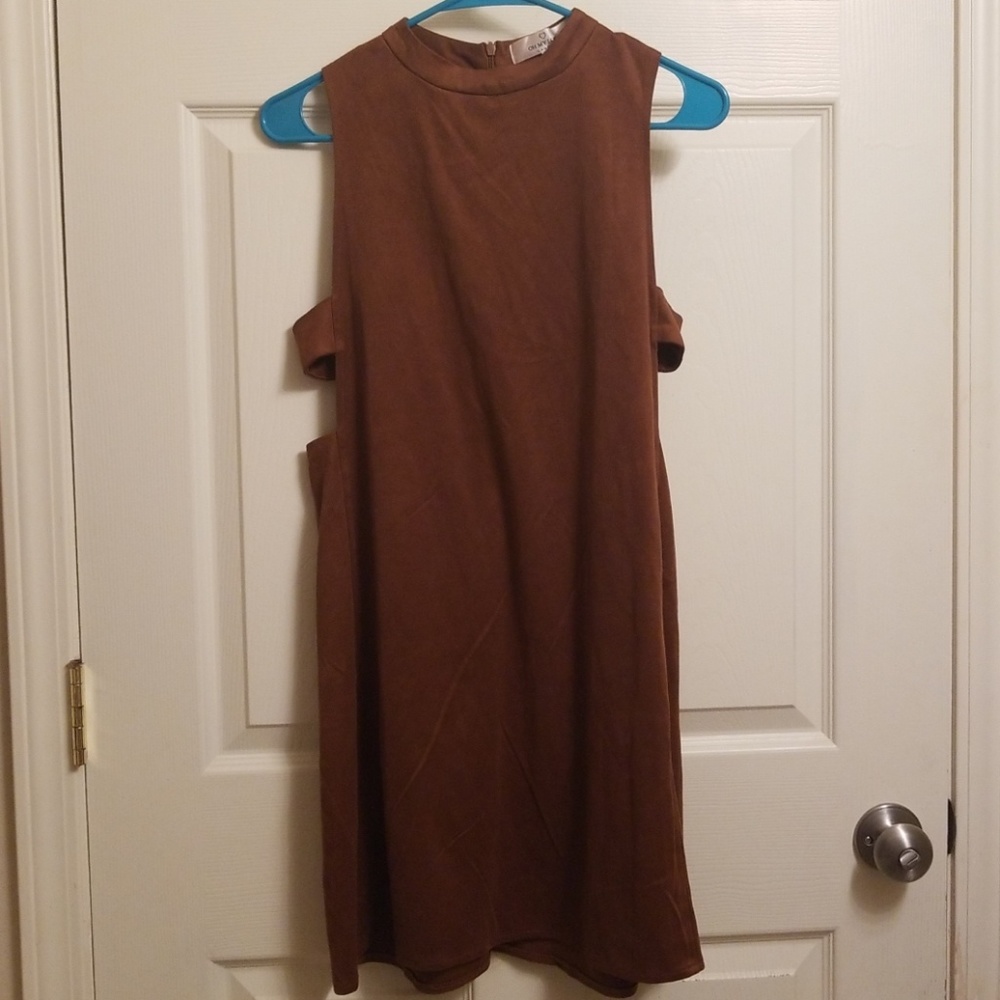 Dress - Picture 2 of 2